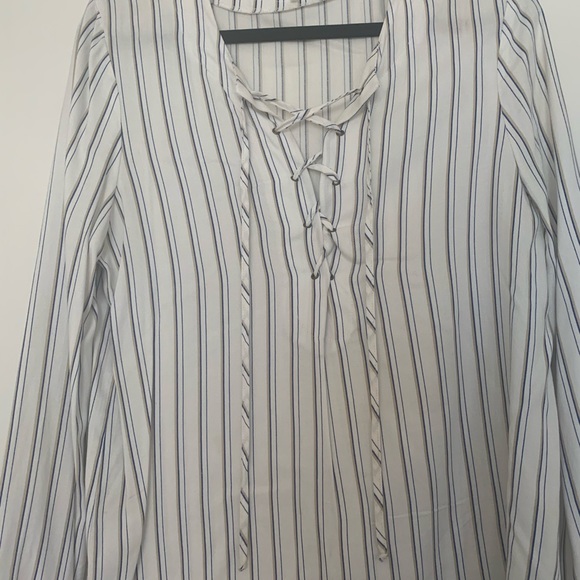 WAYF stripe top with tie front - Picture 3 of 8